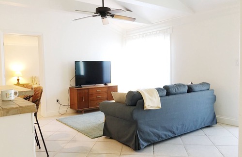 Bayou Oaks House | 47th Street Cottage in sunny Sarasota