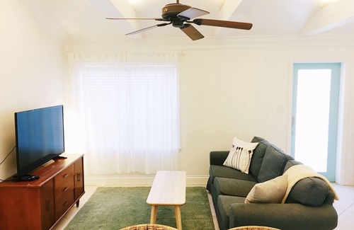 Bayou Oaks House | 47th Street Cottage in sunny Sarasota