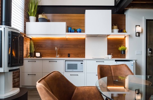Brockville Hotel | 48 King West Boutique Hotel