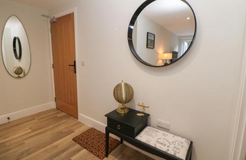 Stoney Middleton Apartment | 48 Rock Mill