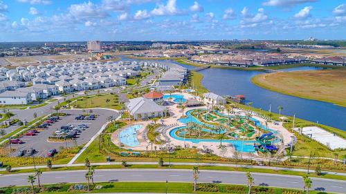 Kissimmee House | 4830FA TOWNHOUSE 4 BEDROOMS & 3 BATHROOMS + POOL