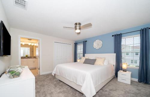 Kissimmee House | 4830FA TOWNHOUSE 4 BEDROOMS & 3 BATHROOMS + POOL