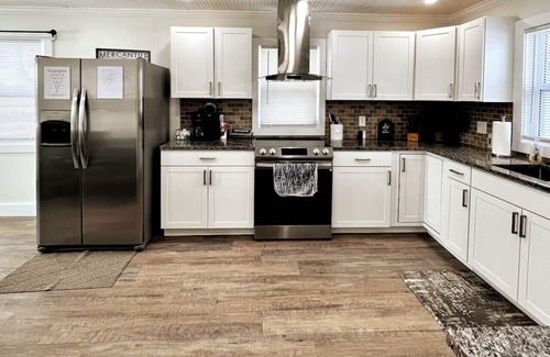 Otterbien Home House | 4936 Cincinnati Dayton Road · Remodeled Farm House with Plenty of Charm