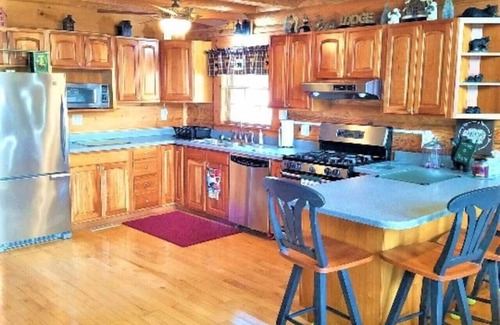 Bass Lake House | 496) Bass Lake Retreat - sleeps 22!