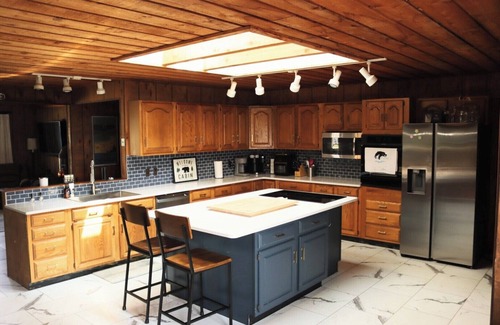 Onekama House | 4B Lakefront home off M22 with access to Lake Michigan!