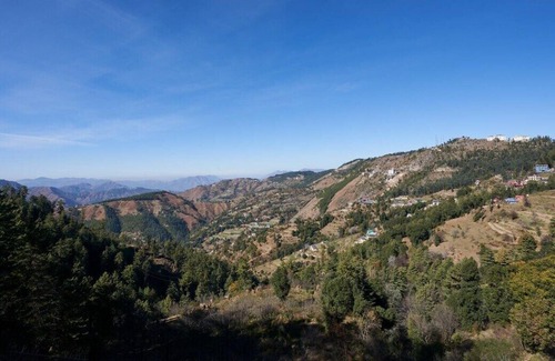 Baldeyan Villa | 4B-VILLA SERRA-SHIMLA · A fascinating 4-Bedroom home with an old charm