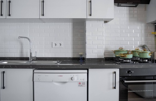 Kadikoy Apartment | 4B2 approved brand new terrace flat with AC in Center