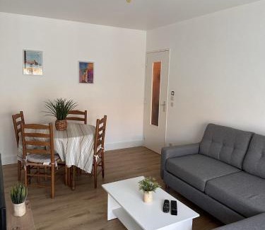 Collioure Apartment | 4BATT44 - Appartement proche mer