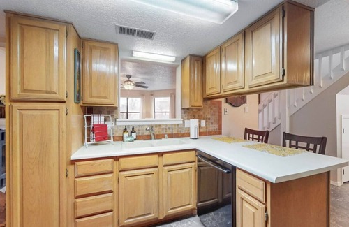 Sawmill Area House | 4bd/2.5ba|Near SawMill &Old Town