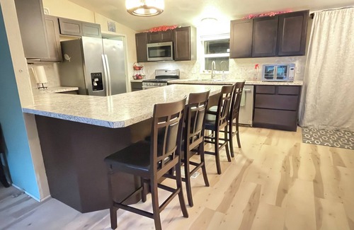 West Hills House | 4BD/2BA Family & Pet Friendly Forest Retreat in Silverdale, WA - Chefs Kitchen!