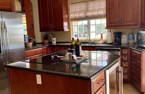 Bolongo Bay Villa | 4bd 4.5 baths House and two private apartments. Beautiful views! Self check in!