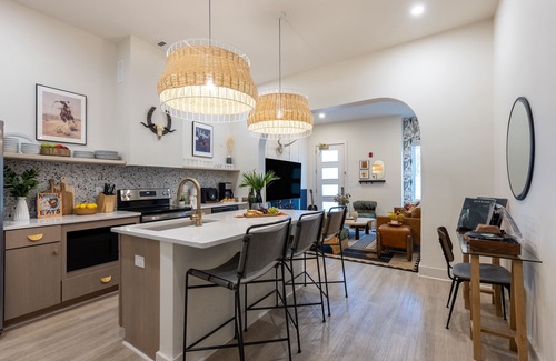 Five Points House | 4BD Bachelor Getaway w/Balcony | Near Broadway & Downtown | Outrider 101