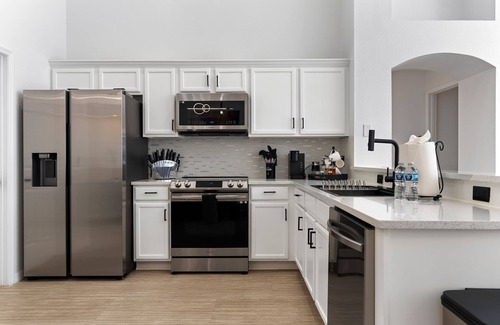 West Kissimmee House | 4BD Family Pool Home, Near Disney & Workspace