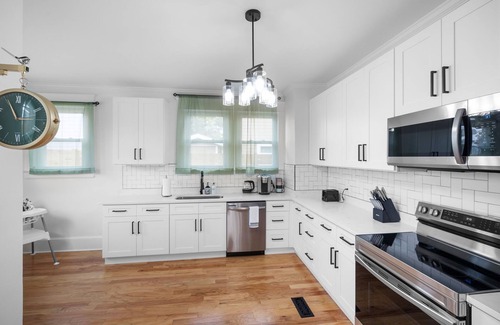 Durham House | 4BD/fenced backyard/Close to Duke