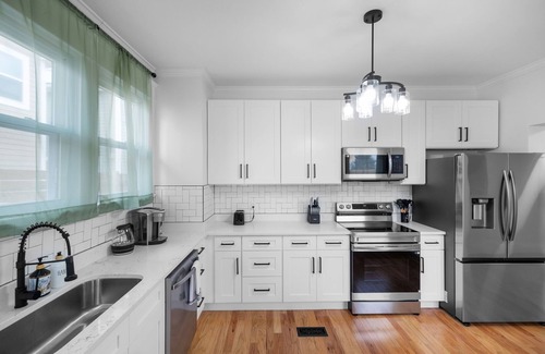 Durham House | 4BD/fenced backyard/Close to Duke