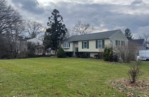 Lancaster House | 4Bd with pool near Sight & Sound, Spooky Nook Sport