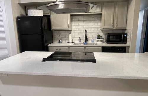 Euless House | 4bdr/1K/2Q/1D/3T 7 miles to AT&T Stadium 5 min to DFW Airport