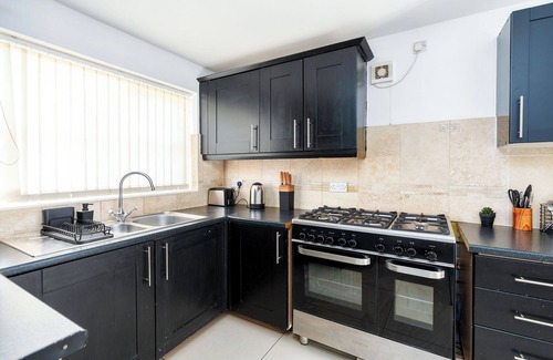 Doncaster House | 4BDR house/8 guests/Contractor/Work Friendly/Holiday Home