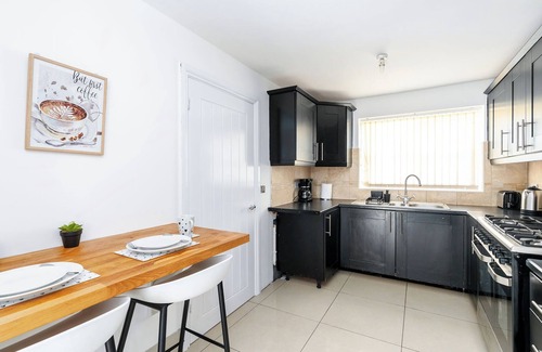 Doncaster House | 4BDR house/8 guests/Contractor/Work Friendly/Holiday Home