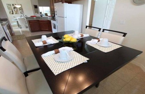 Crystal Cove House | 4BDR w/pool near Disney!