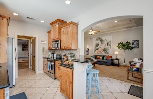 Wellborn House | 4bed 3bath Close2a M Santa s Wonderland Hospital L2 EV