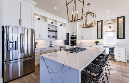 Tiny Cottage | 4bed 5bath brand new beach house in Tiny! West Exposure! Sunsets! Hot tub!
