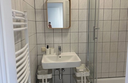 Lehnin Apartment | 4Bed Apartment with Parking in Kloster