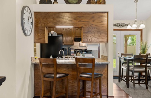 Owensboro House | 4bed3Bedroom near Convention Ctr, downtown, Fisher Park, 30 min to Holiday World