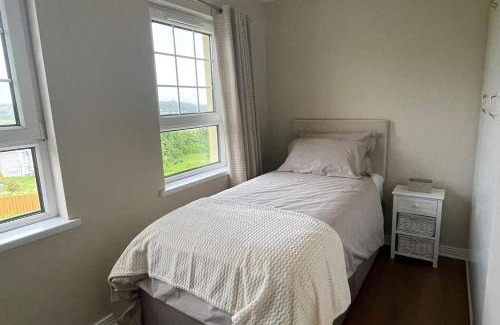 Letterkenny House | 4Bedroom House-Letterkenny-PrivateGarden-Sleeps 7