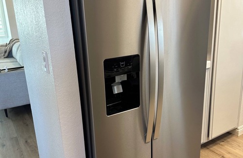 Lancaster House | 4BR/2.5BA House in Delightful Lancaster with WiFi, AC and Large Yard