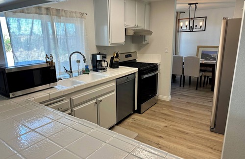 Lancaster House | 4BR/2.5BA House in Delightful Lancaster with WiFi, AC and Large Yard