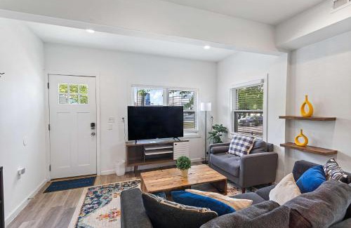 Atlantic City House | 4BR 2BA Hot Tub Home By The Bay