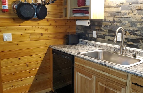 Crosby House | 4BR 2BA The Pine Place Cabin in Crosby - Roam, Ride, Relax