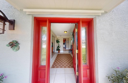 Big Coppitt Key House | 4BR/3BA Waterfront Home w/Pool, Tiki Bar, Dock, close to Key West, Sleeps 10