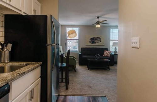 Chatham-Arch Apartment | 4BR 4BA Combined door Apartments close to Lucas Oil Stadiom