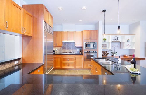 Nicklaus North Ski Chalet | 4BR/5BA on Golf Course-Private HT, Gondola Parking