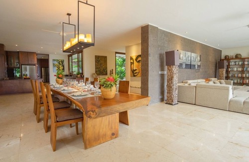 Beraban Villa | 4BR-Beachfront Villa in Cemagi with Ocean Views