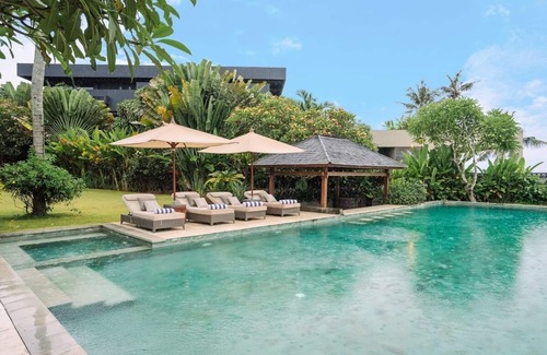 Beraban Villa | 4BR-Beachfront Villa in Cemagi with Ocean Views