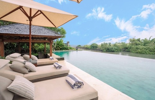 Beraban Villa | 4BR-Beachfront Villa in Cemagi with Ocean Views