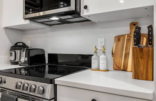 North End Apartment | 4BR Boston Home 5 minutes walk to Subway
