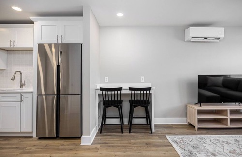 Hillsboro West End Apartment | 4BR Buyout at The Nomad | 16 Guests Near Downtown