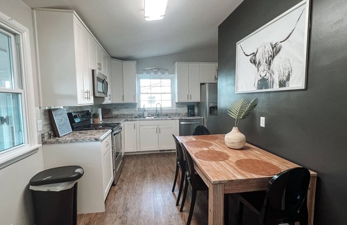 Fishers House | 4BR Downtown Oasis - Close to Everything