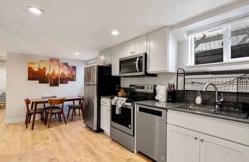Green Lake House | 4BR Entire House w/Hot Tub | Steps to Green Lake