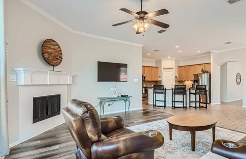 Little Elm House | 4BR Family Retreat w/Backyard and Games!
