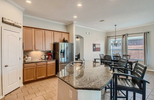 Little Elm House | 4BR Family Retreat w/Backyard and Games!