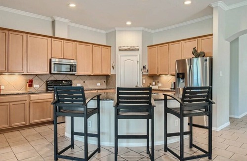 Little Elm House | 4BR Family Retreat w/Backyard and Games!