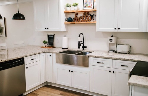 Athens House | 4BR Game Day Escape by MHM Luxury Properties