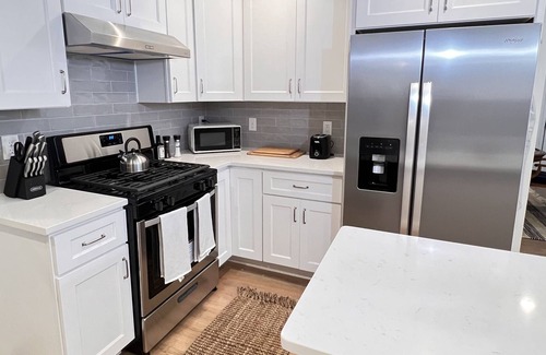 Hanahan House | 4br Home in Quiet Neighborhood - Beautiful Yard!