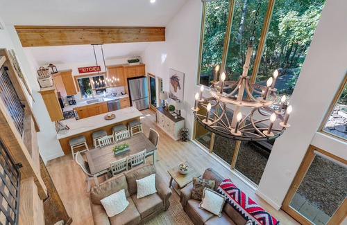 Sundance House | 4BR Home Near Sundance Resort with Spa and Mountain Views