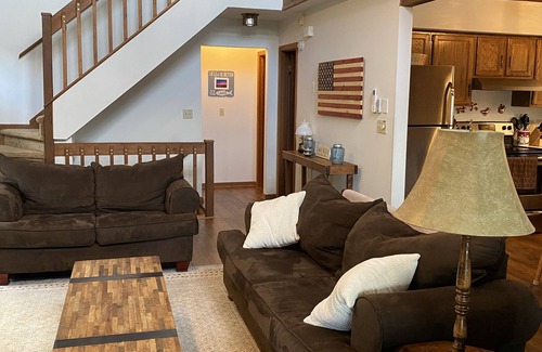 Long Pond House | 4BR Lakefront, Family friendly, Private Beach near Camelback Kalahari Golf Parks